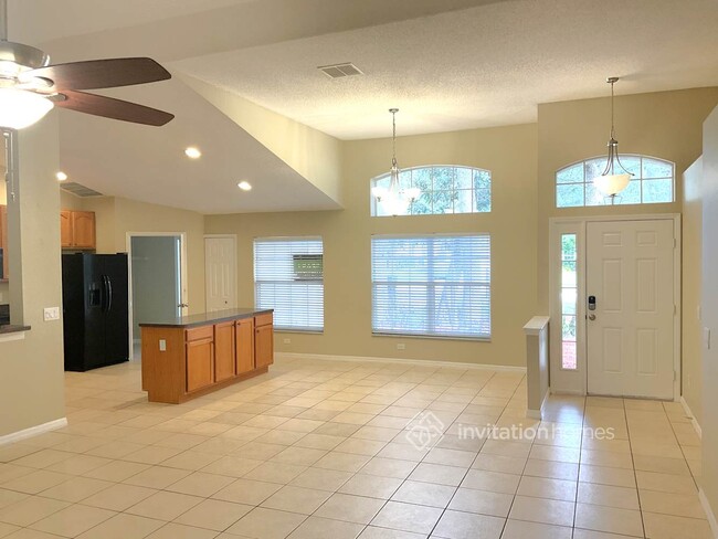 1461 Maple Leaf Ln in DeLand, FL - Building Photo - Building Photo