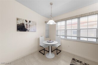 7435 Plumbago Bridge Rd in Naples, FL - Foto de edificio - Building Photo