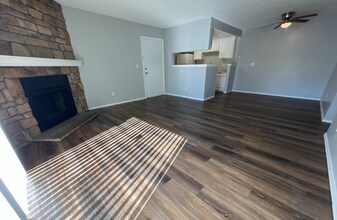 18105 E Ohio Ave in Aurora, CO - Building Photo - Building Photo