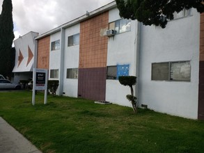 Golden State Apartments in Los Angeles, CA - Building Photo - Other