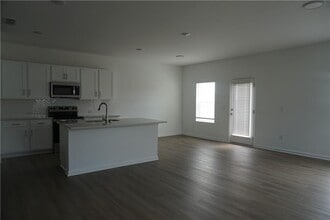 6727 Armonia Dr in Mableton, GA - Building Photo - Building Photo