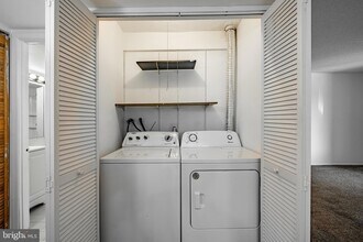 6101 Hilltop Dr, Unit 1 in Brookhaven, PA - Building Photo - Building Photo