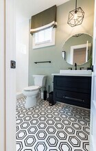 33 Ashton St in Charleston, SC - Building Photo - Building Photo