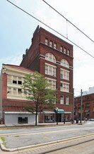 301-303 N Howard St in Baltimore, MD - Building Photo - Building Photo