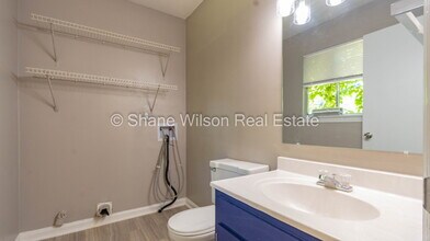 531 Brookfield Ave in East Ridge, TN - Building Photo - Building Photo