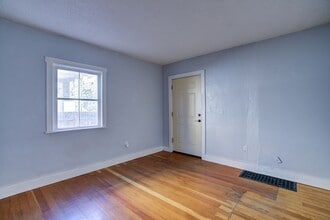 321 E Dale St in Colorado Springs, CO - Building Photo - Building Photo