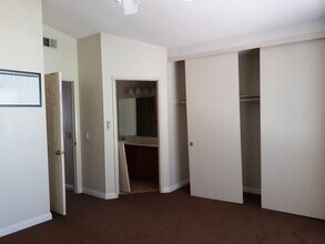 7892 Mission Vista Dr in San Diego, CA - Building Photo - Building Photo