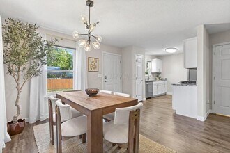 484 Linwood Ave in Columbus, OH - Building Photo - Building Photo