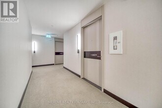 33 Helendale Ave in Toronto, ON - Building Photo - Building Photo