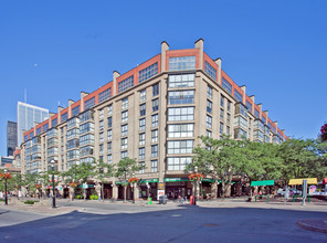 Market Square in Toronto, ON - Building Photo - Building Photo