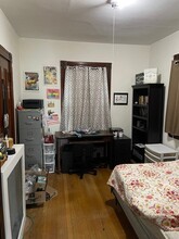 126 Harvard St, Unit 2 in Brookline, MA - Foto de edificio - Building Photo