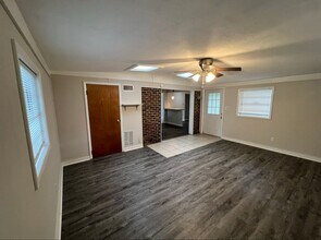 2231 Belle Vue Way in Tallahassee, FL - Building Photo - Building Photo