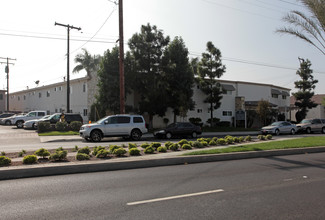 Sunflower Apartments in Downey, CA - Building Photo - Building Photo