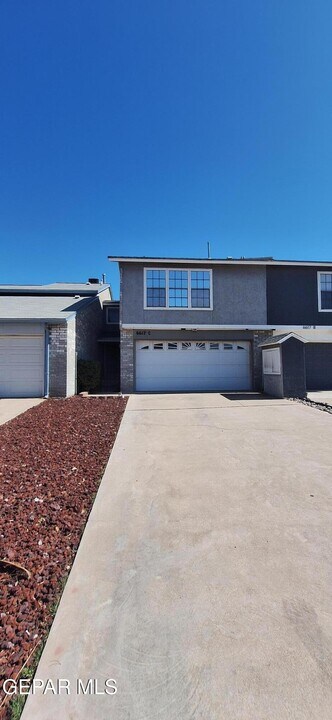 6617 Dawn Dr in El Paso, TX - Building Photo