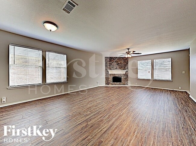 8812 Sagebrush Trail in Cross Roads, TX - Building Photo - Building Photo