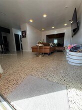 6464 W 11th Ave in Hialeah, FL - Building Photo - Building Photo