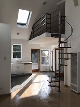 711 6th Ave in Los Angeles, CA - Foto de edificio - Building Photo