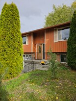 411 S Pierce Rd in Spokane Valley, WA - Building Photo