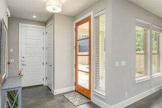 705 E 49th St in Austin, TX - Building Photo - Building Photo