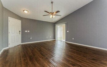 1435 Piney Branch Cir in Valrico, FL - Building Photo - Building Photo