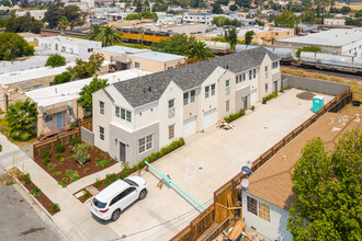 465 E Santa Fe Ave in Pittsburg, CA - Foto de edificio - Building Photo