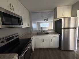 4500 N Flagler Dr, Unit A7 in West Palm Beach, FL - Building Photo