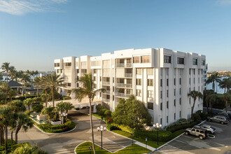 La Palma in Palm Beach, FL - Building Photo - Building Photo