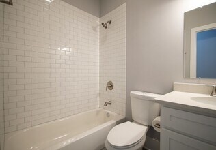 1044 W 18th St-Unit -3R in Chicago, IL - Building Photo - Building Photo