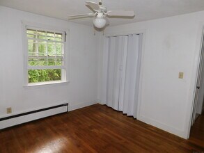 10 Carpenter Rd in bolton, CT - Building Photo - Building Photo