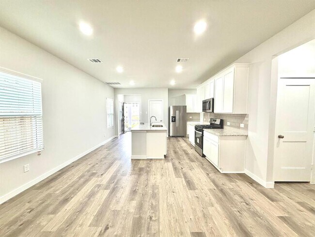 7898 Alset Dr in Magnolia, TX - Building Photo - Building Photo