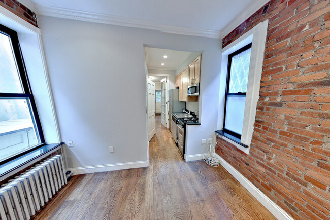 property at 127 E 7th St