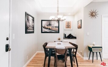 497 E California Blvd in Pasadena, CA - Building Photo - Building Photo