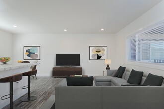 Palm Court Apartments in San Jose, CA - Foto de edificio - Building Photo