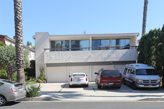 1049 21st St in Santa Monica, CA - Building Photo - Building Photo