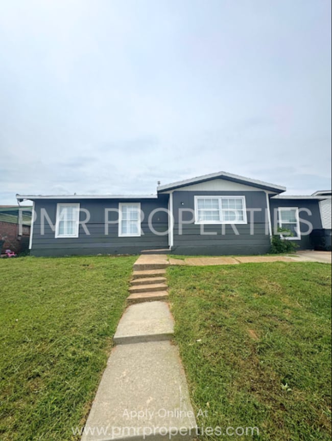property at 4510 SW K Ave
