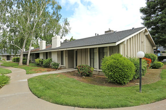 Bear Creek North in Merced, CA - Foto de edificio - Building Photo