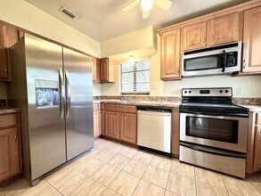 1100 Aragon Ave in Winter Park, FL - Building Photo - Building Photo