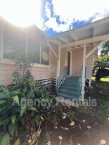 2835-2841 Kolowalu St in Honolulu, HI - Building Photo