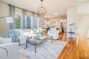 1333 St Joseph St in Dallas, TX - Building Photo