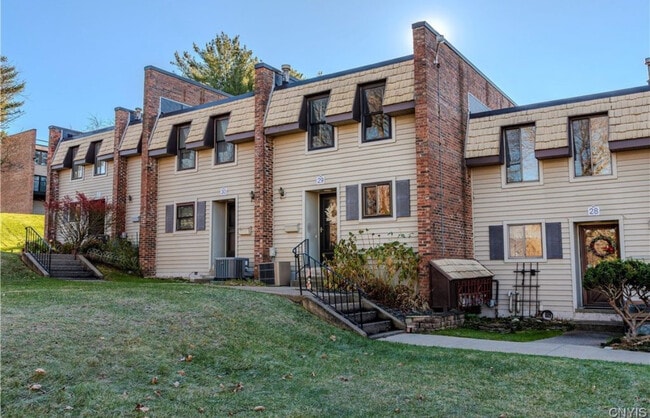 29 Chestnut Hls, Unit 29