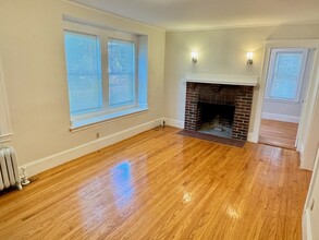 241 Tremont St-Unit -241 in Newton, MA - Building Photo - Building Photo