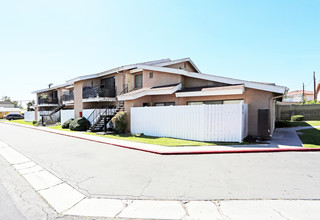 Longwood I Apartment Homes in Westminster, CA - Building Photo - Building Photo