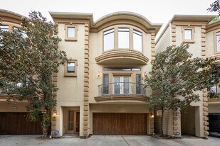 1607 Bass St in Houston, TX - Building Photo