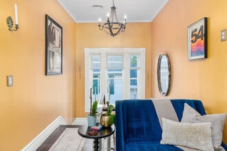 19 Palmer St in Stillwater, NY - Foto de edificio - Building Photo