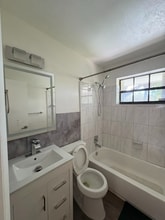 4440 NW 15th Ave in Fort Lauderdale, FL - Building Photo - Building Photo