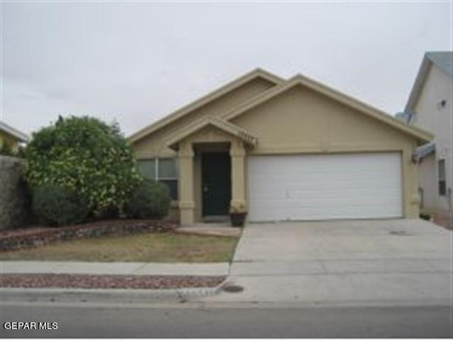 12337 Tierra Azteca Dr in El Paso, TX - Building Photo