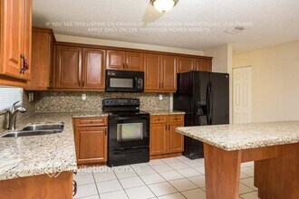 631 Mulberry Ln in Davie, FL - Foto de edificio - Building Photo