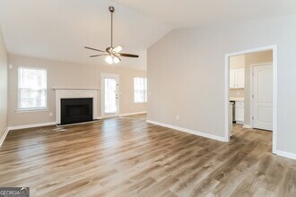 310 Lakeside Point in Covington, GA - Building Photo - Building Photo