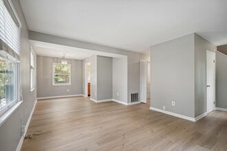 2023 Griffith Rd in Falls Church, VA - Building Photo - Building Photo