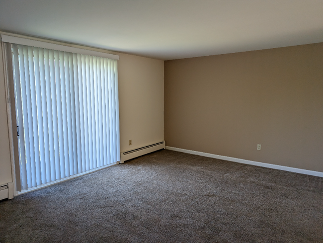 110 Losson Rd in Cheektowaga, NY - Building Photo - Building Photo